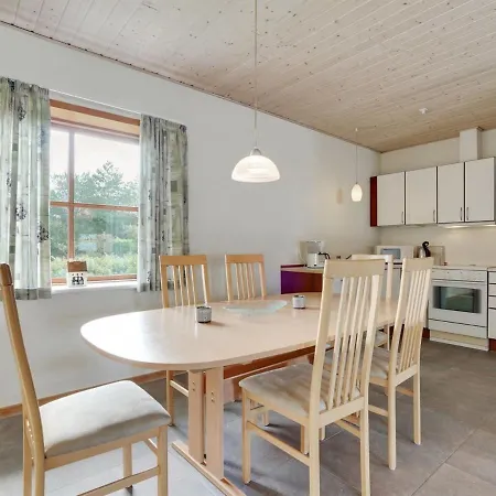 Appartement Lite - 3km From The Sea In Western Jutland By Interhome Vesterhede